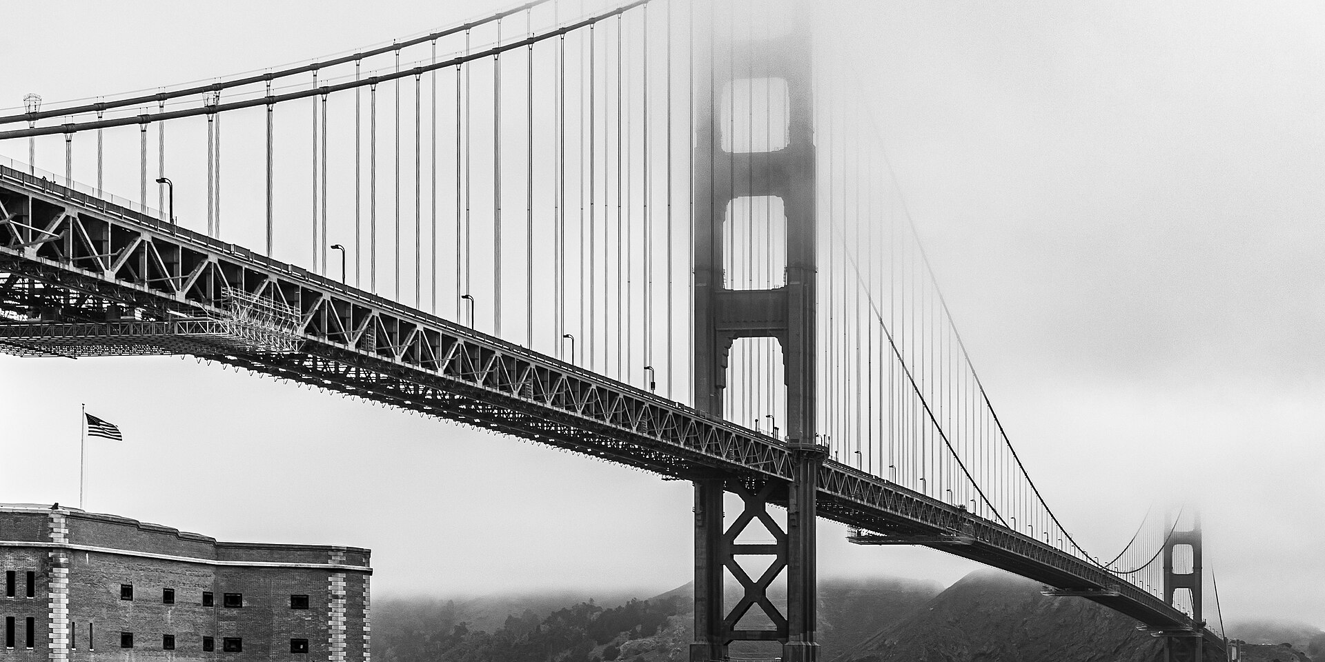 Golden Gate Bridge opens to pedestrians